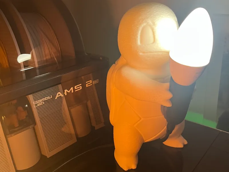Schiggy Lampe/ Squirrtle Lamp