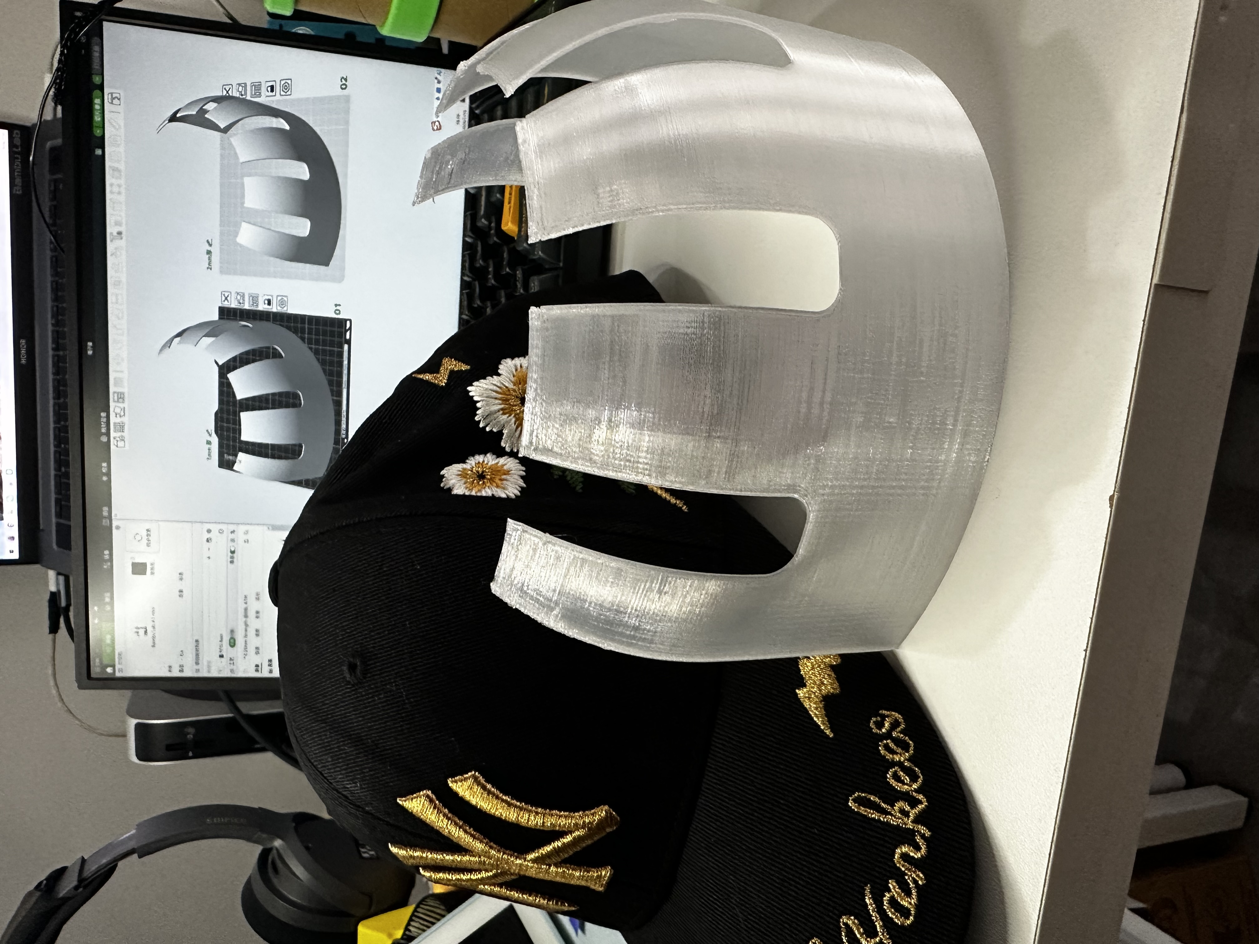 Miniatura 2 do modelo 3D 棒球帽造型保持支架 帽子内衬