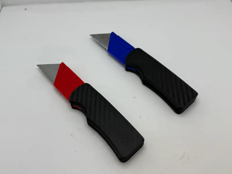 Quick change blade utility knife