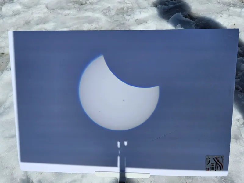 Large Solar Viewer/Eclipse Viewer (LSSV)