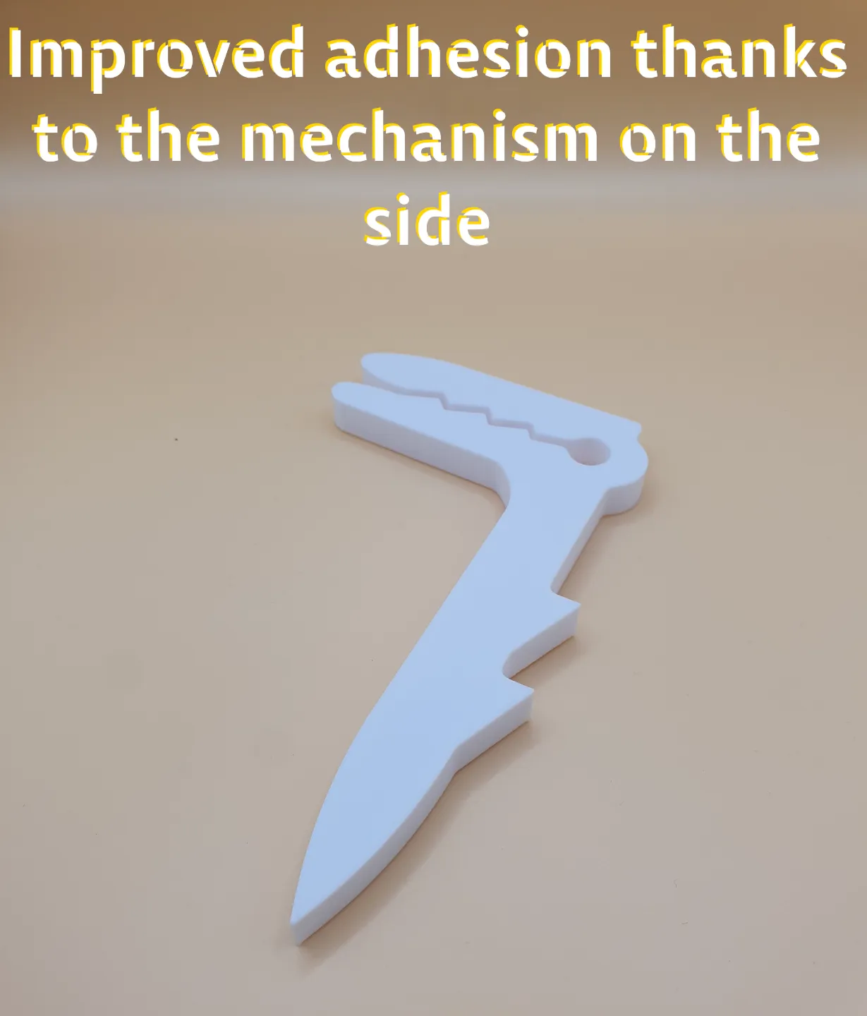 Beach towel Clip FOR GRIP ON SAND view 3
