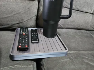 Mesa meio de sofá ripada