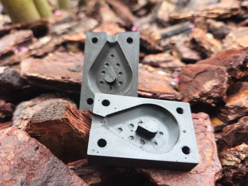 Eco-Friendly Cement "Gripper" Fishing Weight Mold