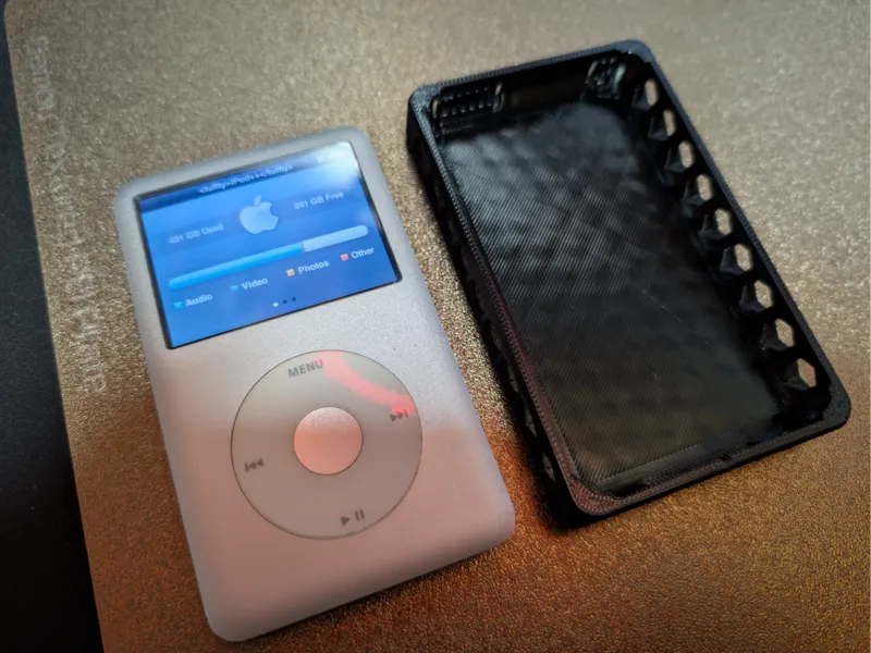iPod Classic 7th gen case  (not thick case models)