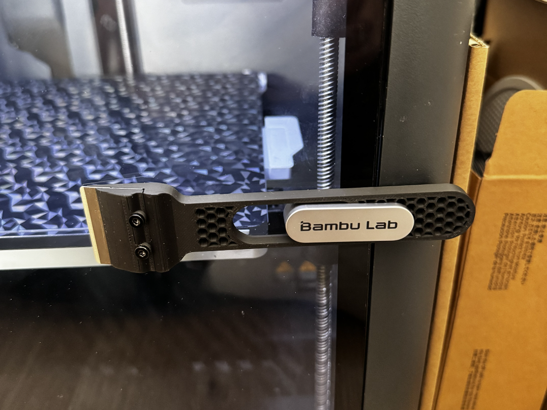 Bambu Lab Scraper with Door Handle Holder 