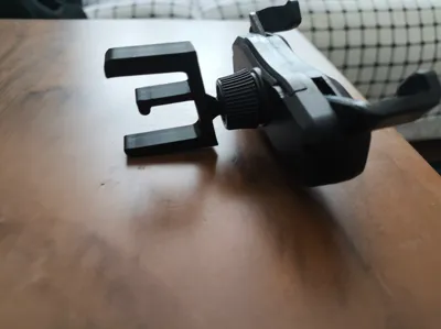 Stronger car phone holder with ball mount