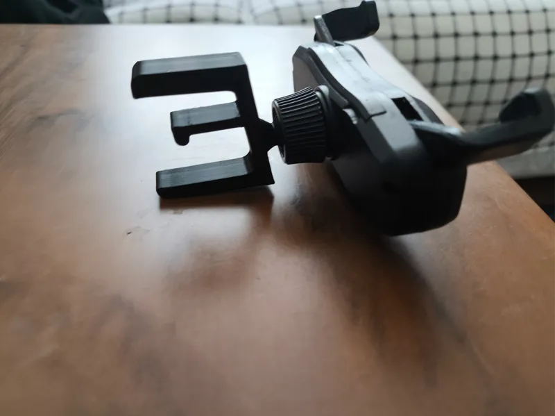 Stronger car phone holder with ball mount