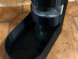 cat food or water feeder