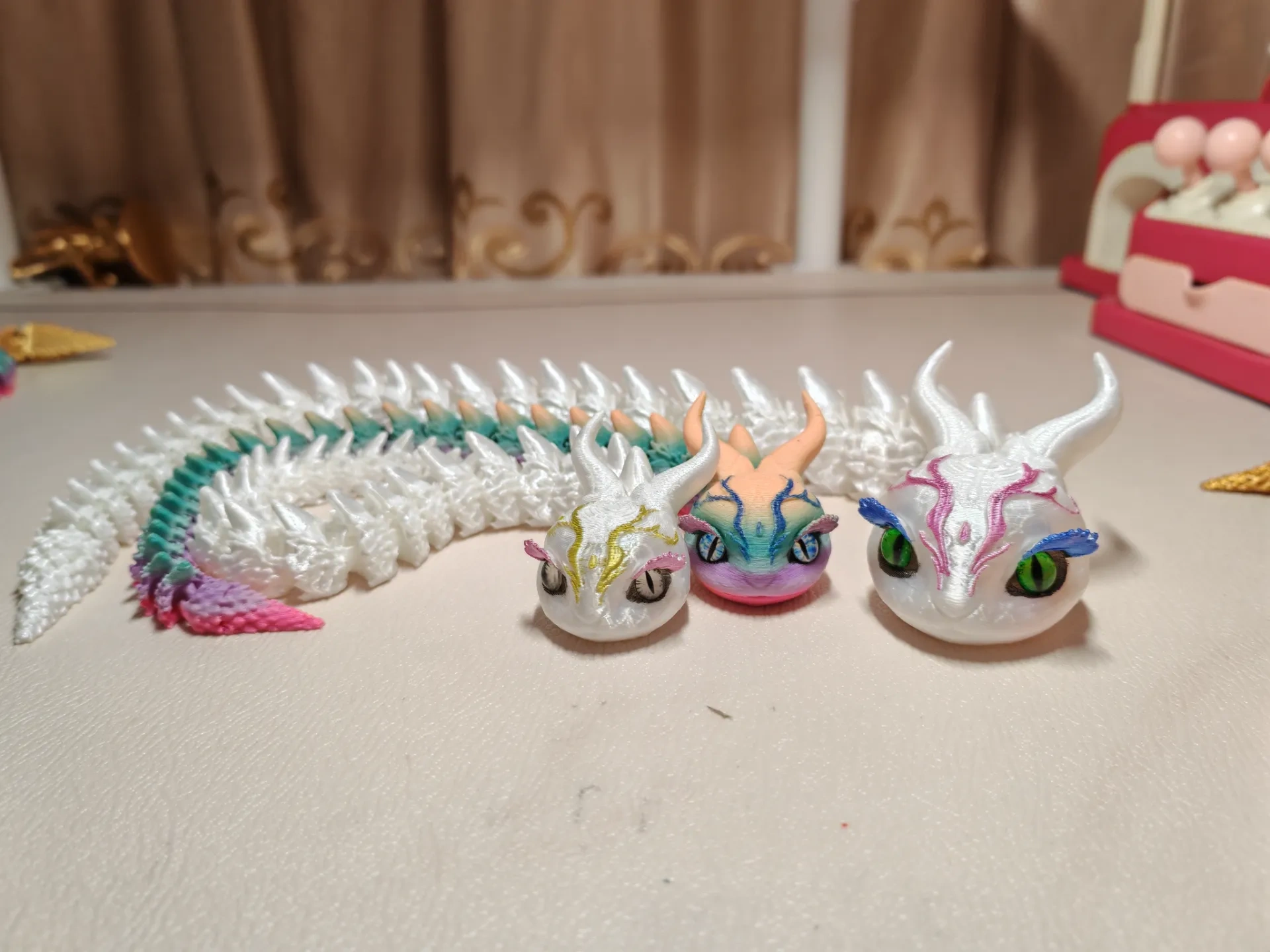Miniatura 1 do modelo 3D 蛇年-小刺蛇，一体打印铰链可动关节蛇