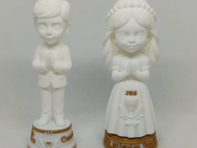 Estatua lembrança comunhão Menino