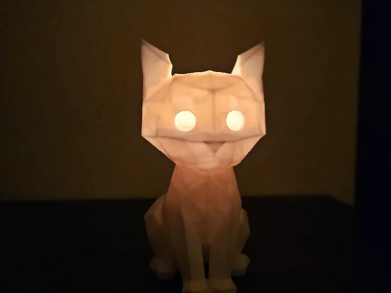 Poly cat candle 