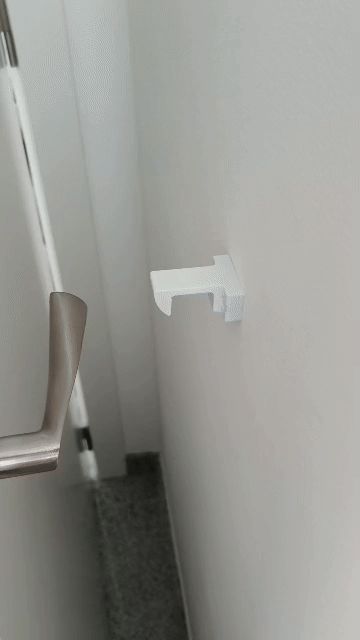 Door Latch - Wind and Cat Proof