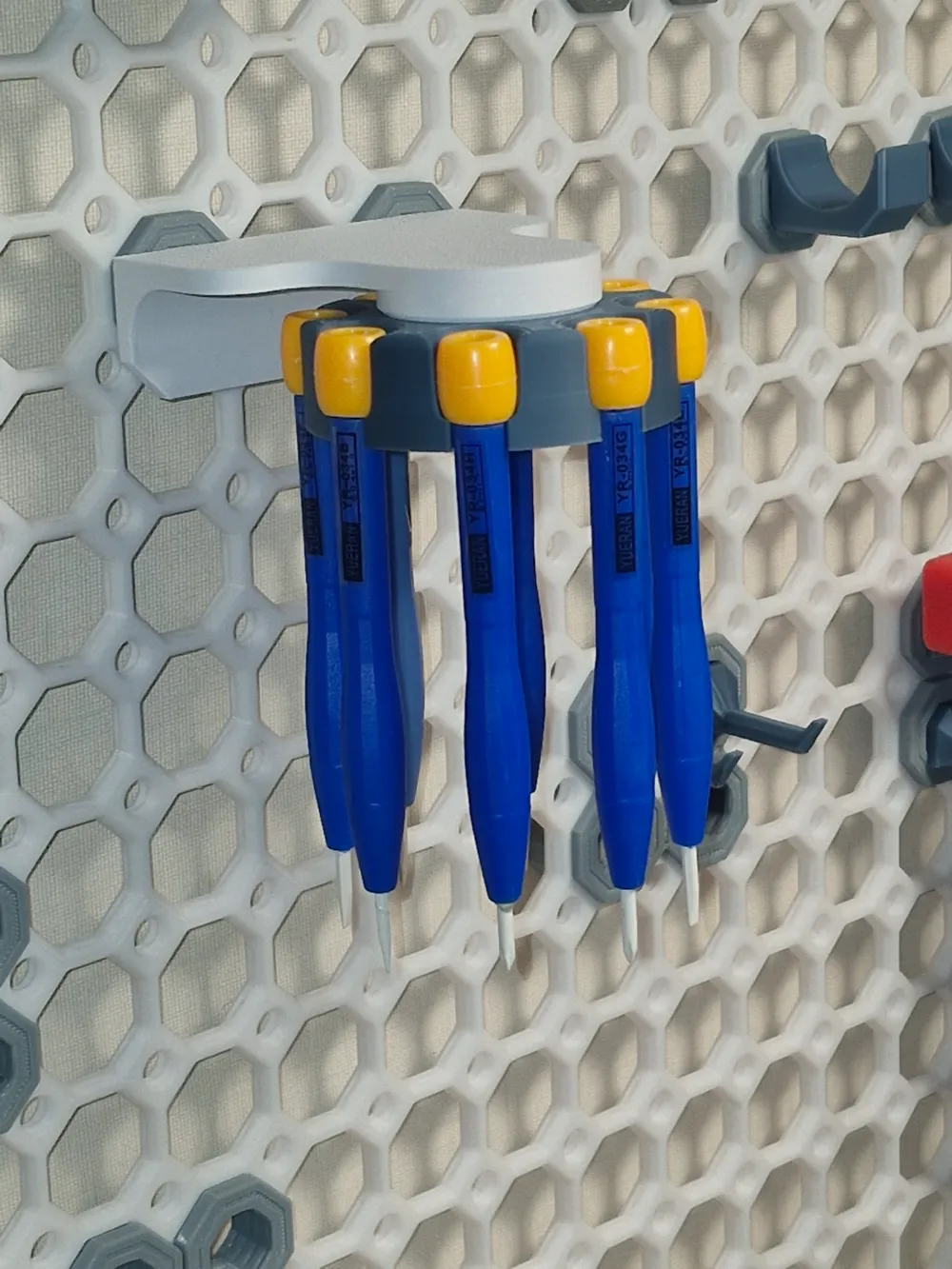 Ceramic Screwdriver Holder for Multiboard - Free 3D Print Model ...