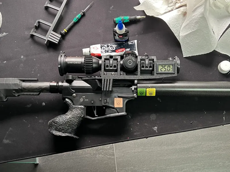AR 9 Dustcover