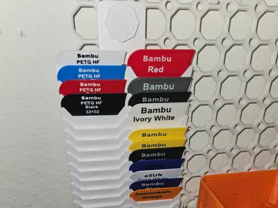 Filament swatch holder with bolt- multiboard