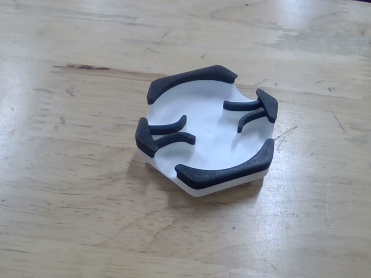 Hextraction pusher tile