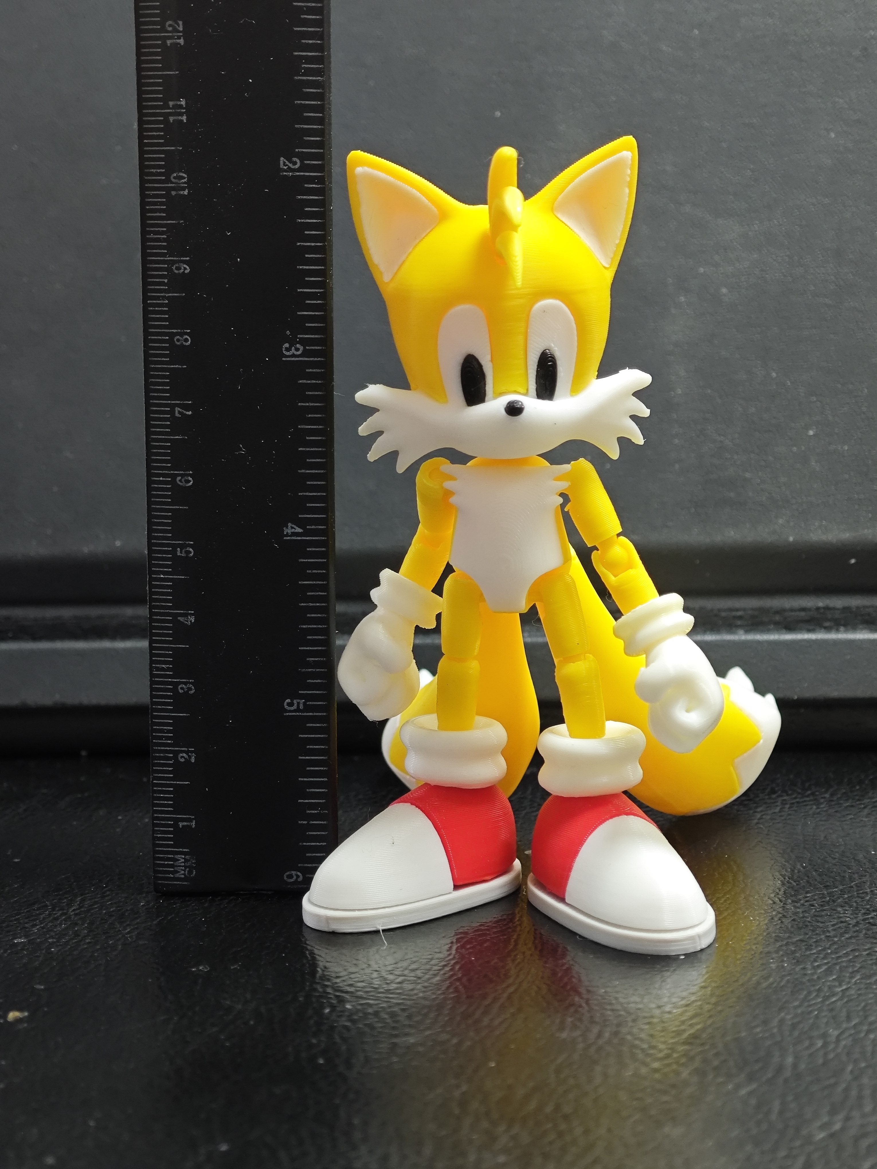 3Dプリント ソニック・ザ・ヘッジホッグのテイルス 関節可動フィギュア