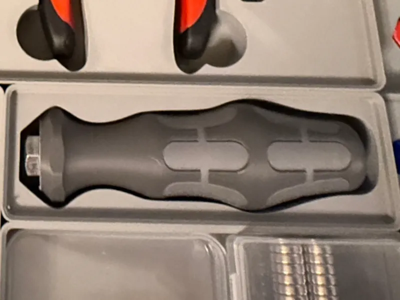 Magnet press holder gridfinity