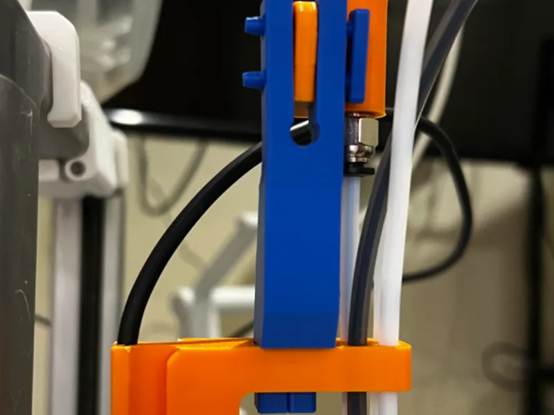 PTFE cable guide to splitter adapter