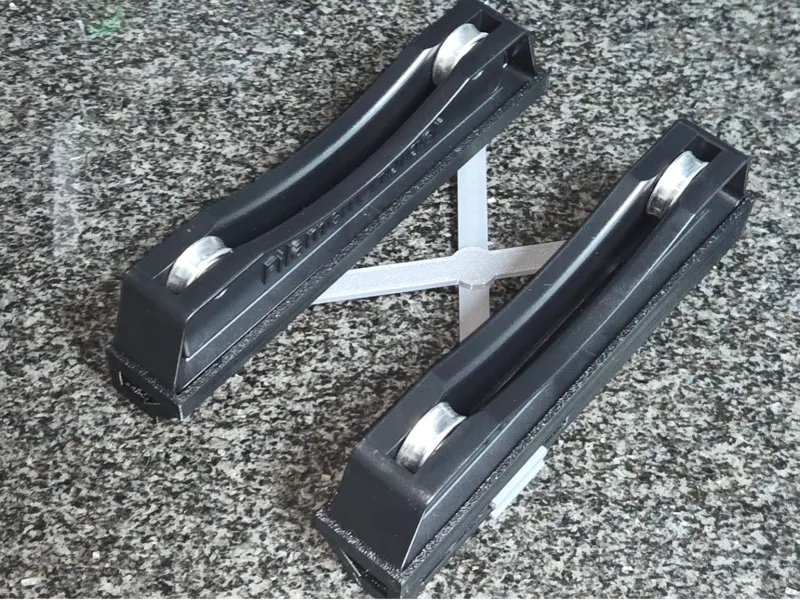 Adjustable spool holder - Roller base