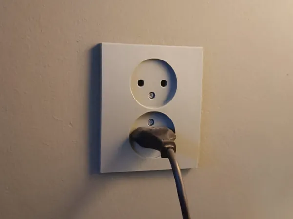 Cache prise électrique double (norme EU)