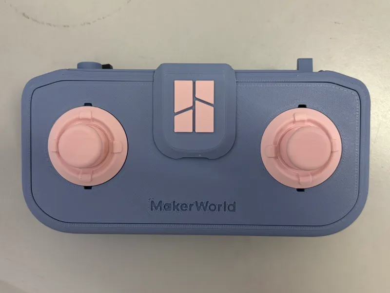 Cyberbrick Remote w/ Bambu Logo