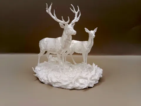 Escenografía en miniatura: Majestic Deer Couple Diorama — referencia de MakerWorld