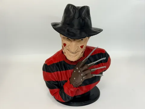 Figura decorativa: Freddy Krueger Bust – Detailed Cult Horror Classic — referencia de MakerWorld