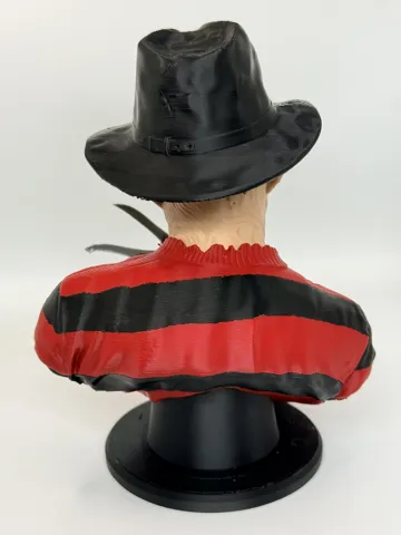 Figura decorativa: Freddy Krueger Bust – Detailed Cult Horror Classic — vista de referencia 5