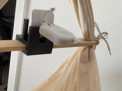 Swing to sleep Camera holder