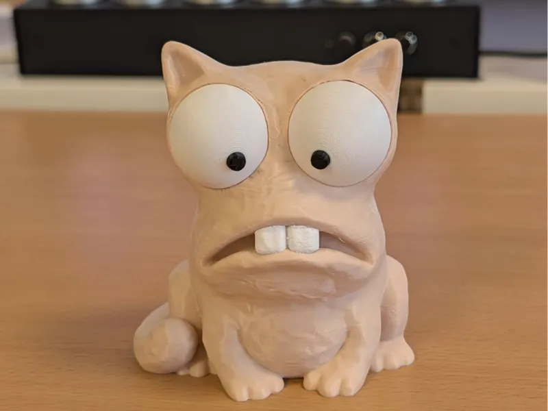 Ugly Cat - verrückte Katze mit beweglichen Augen