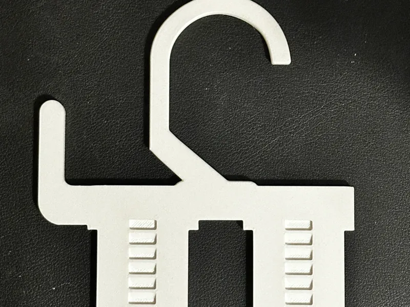 Ratchet Belt hanger with "keeper" holder