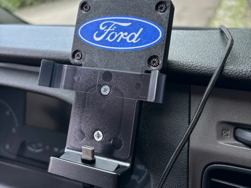 Handyhalter für Ford Transit Custom 