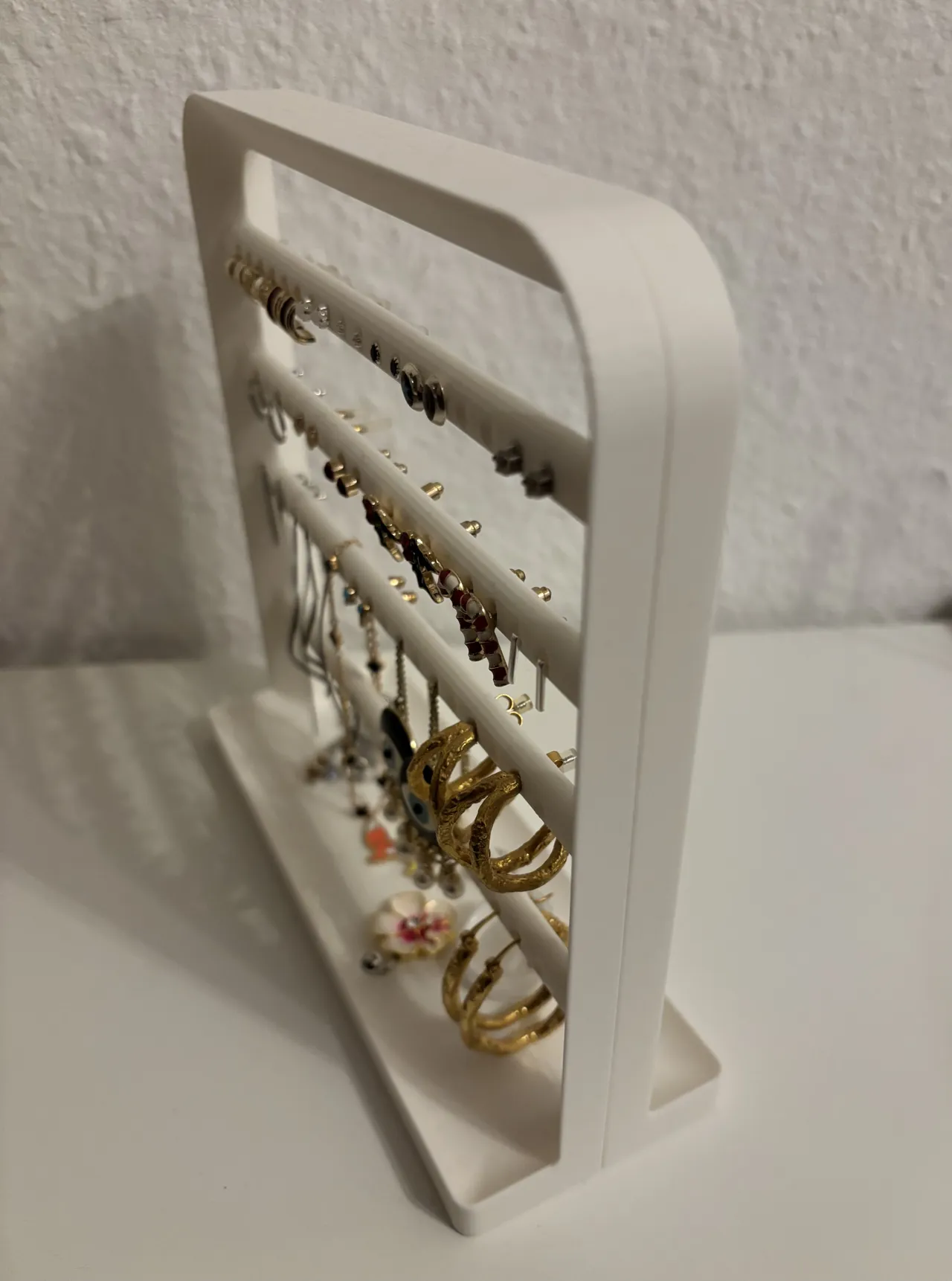 Simple Earring Organizer Stand view 3