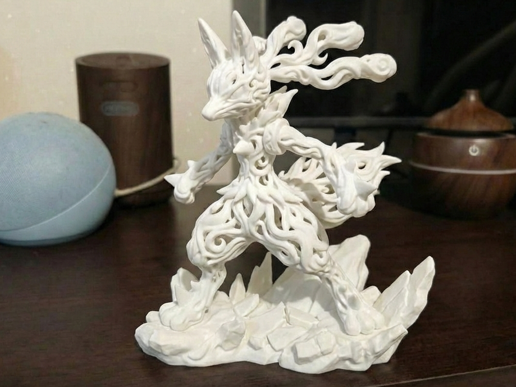 Lucario Elementale: Edizione Arte Voronoi