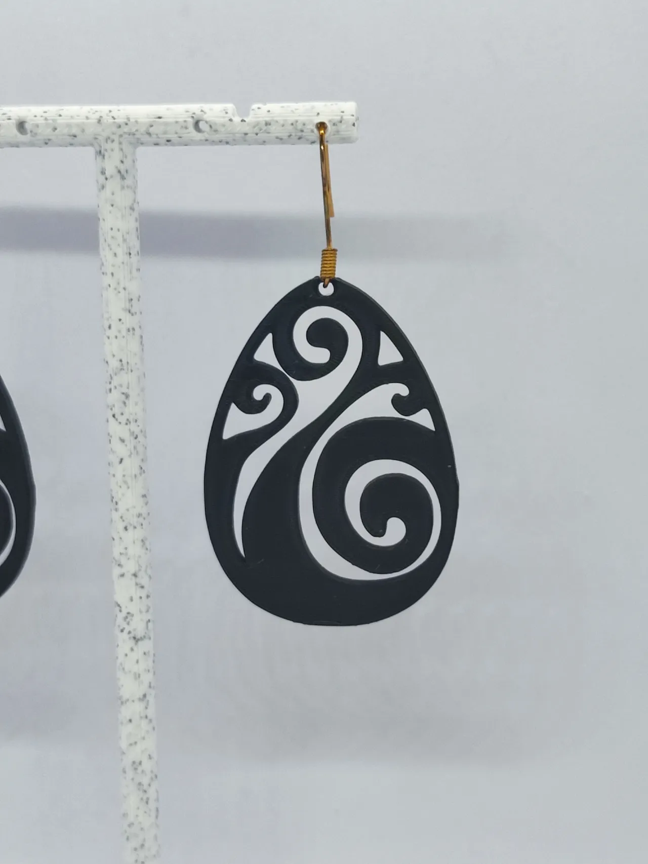 Aretes Caligrafía Antigua view 4
