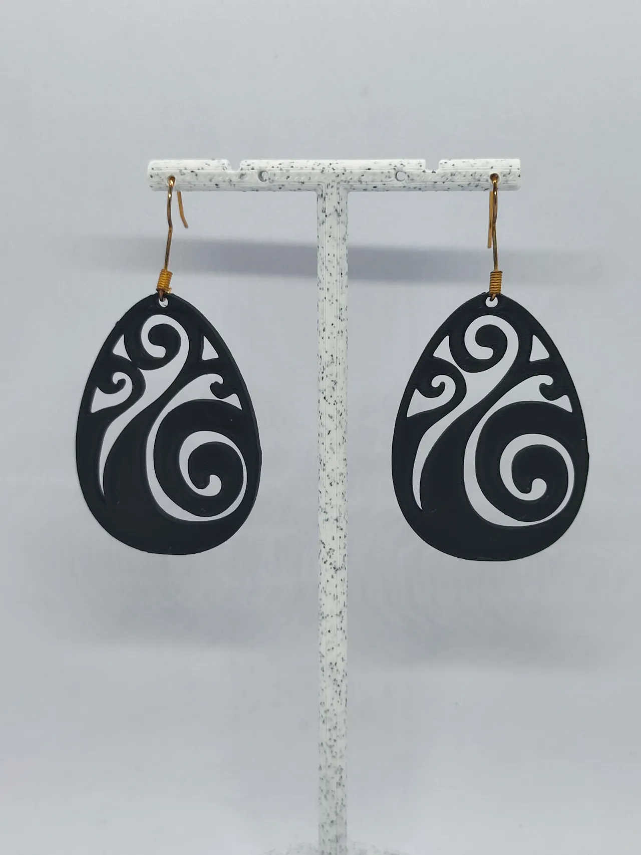 Aretes Caligrafía Antigua view 3