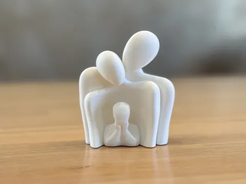 Sculpture Family with Children view 3