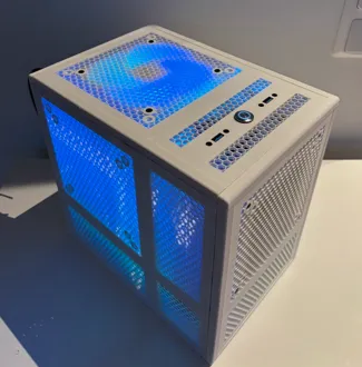 Compact Mini-ITX Computer Case