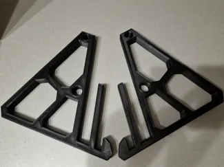Vertical laptop stand+slot for portable monitor