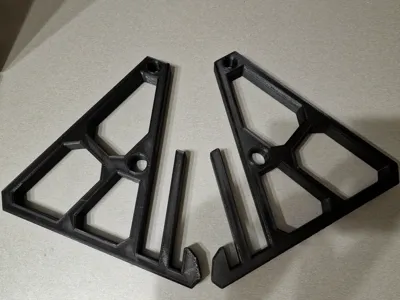 Vertical laptop stand+slot for portable monitor