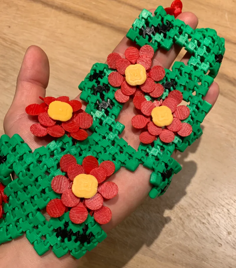 Flowers on a Vine fabric strap
