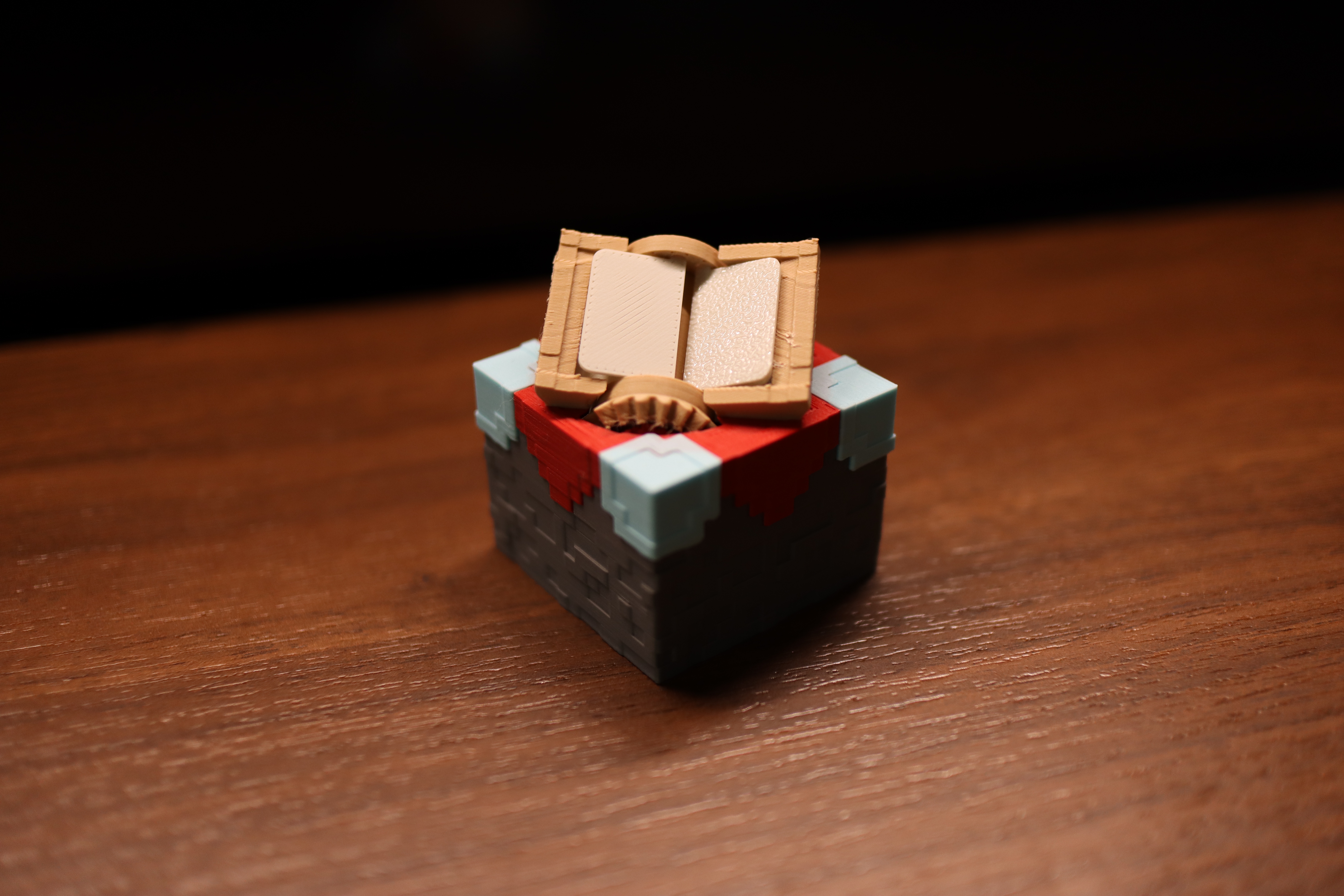 Miniatura 1 do modelo 3D 【Minecraft方块系列】可以翻页的附魔台 Leng