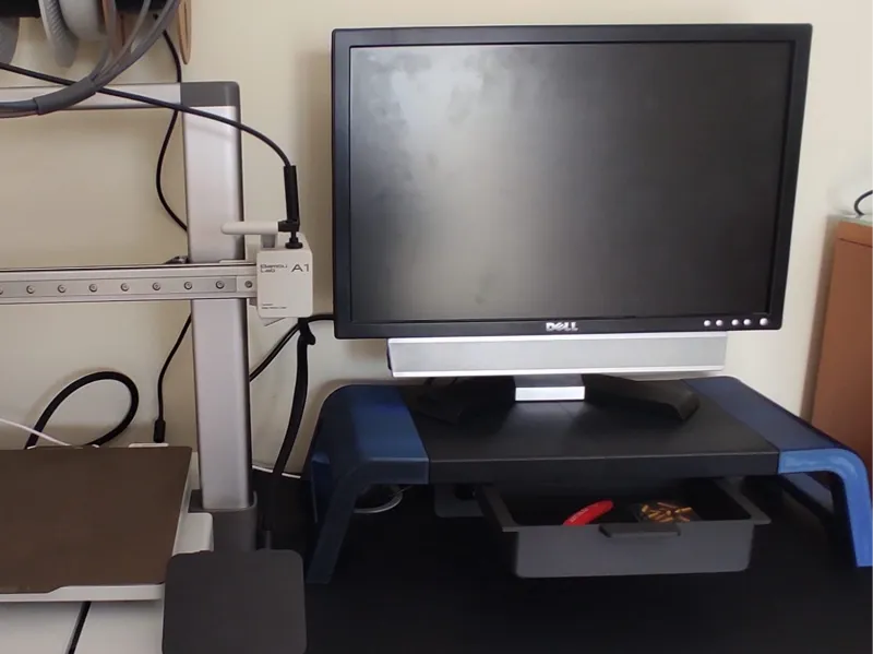 DESKTOP MONITOR STAND