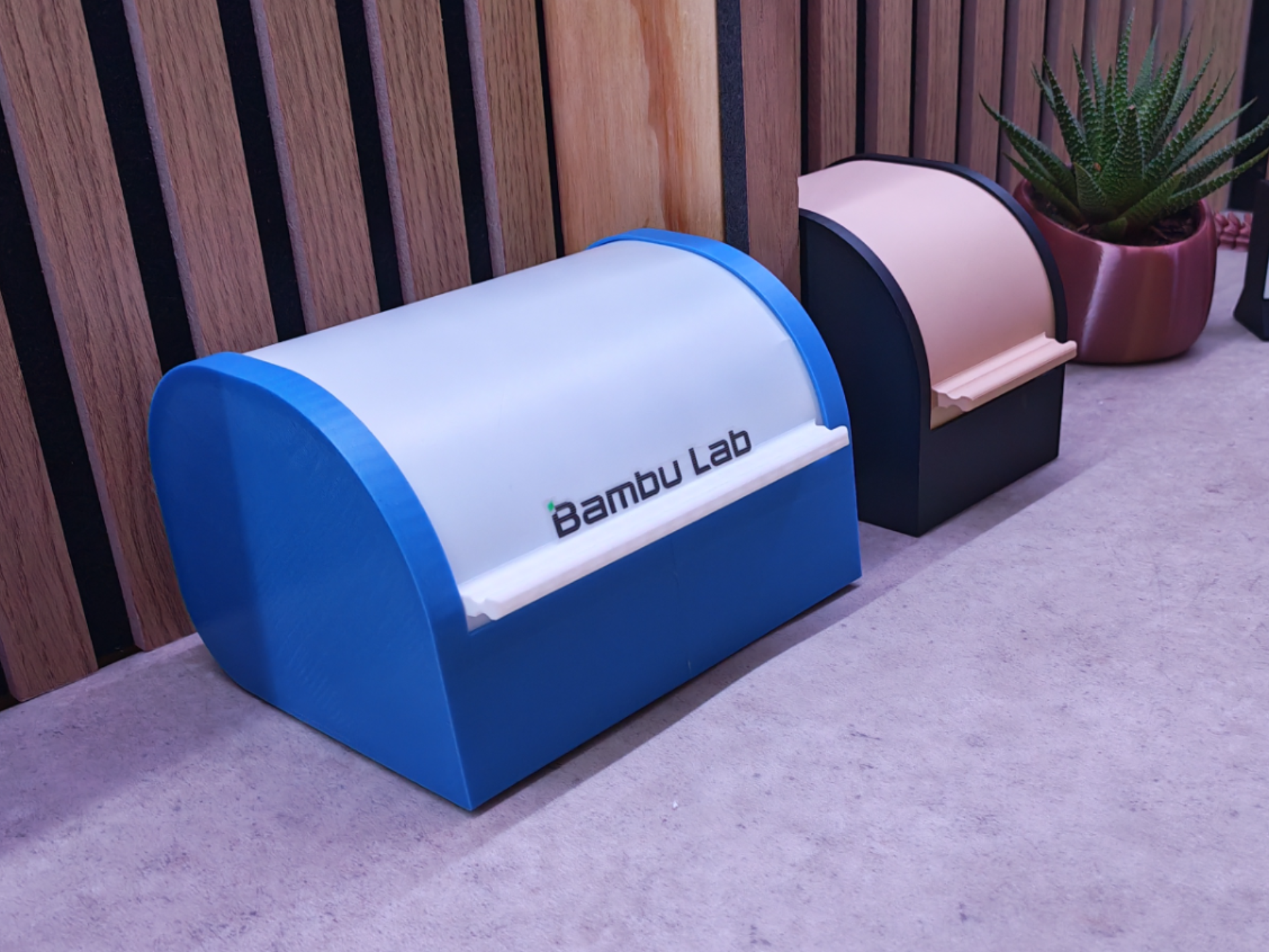 curved storage box with sliding lid 120 170