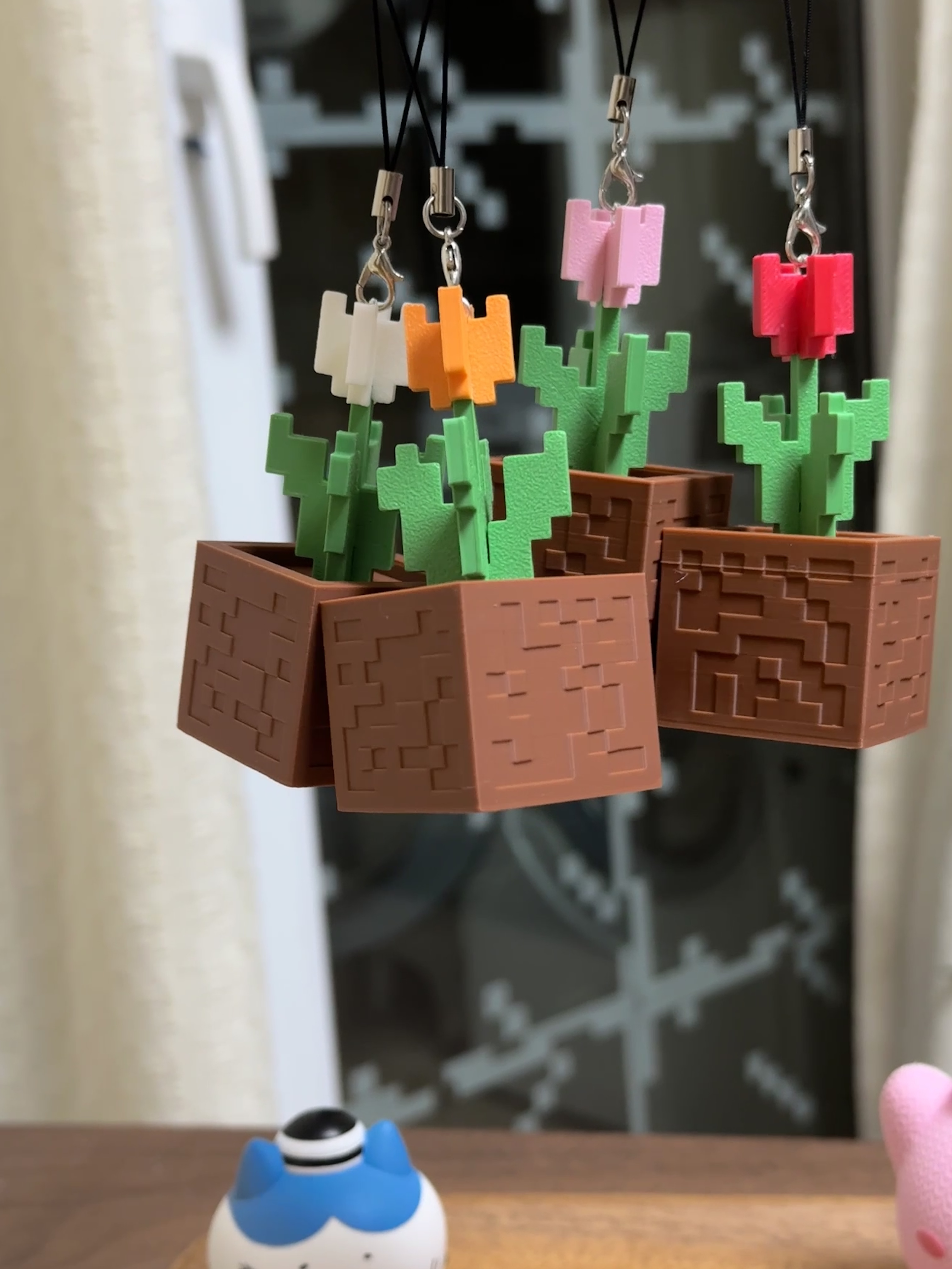 Miniatura 2 do modelo 3D 我的世界像素风花盆挂件