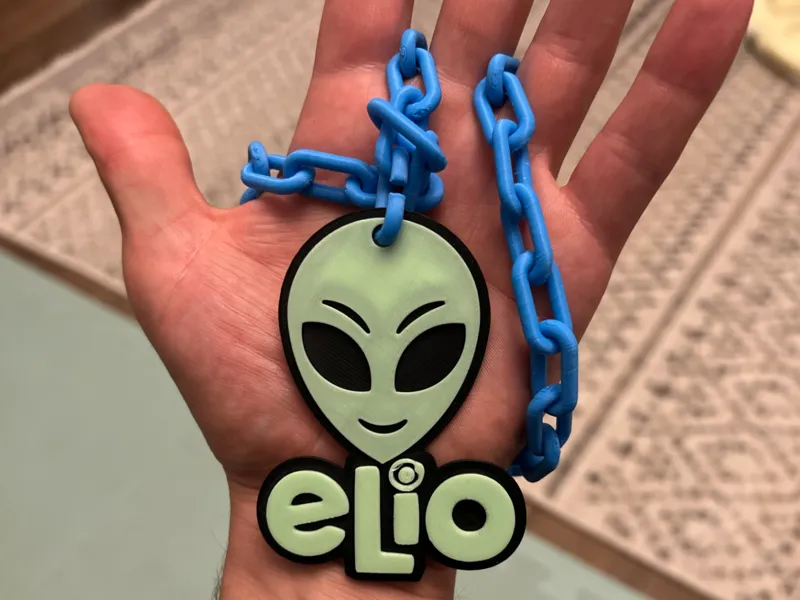 Elio alien Necklace