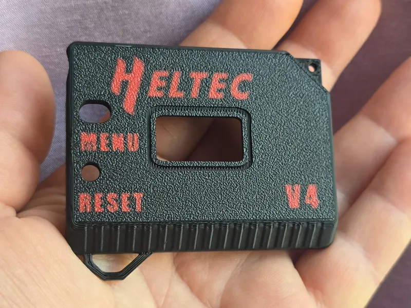 Heltec V4 case 2x18650 , large antenna & lanyard