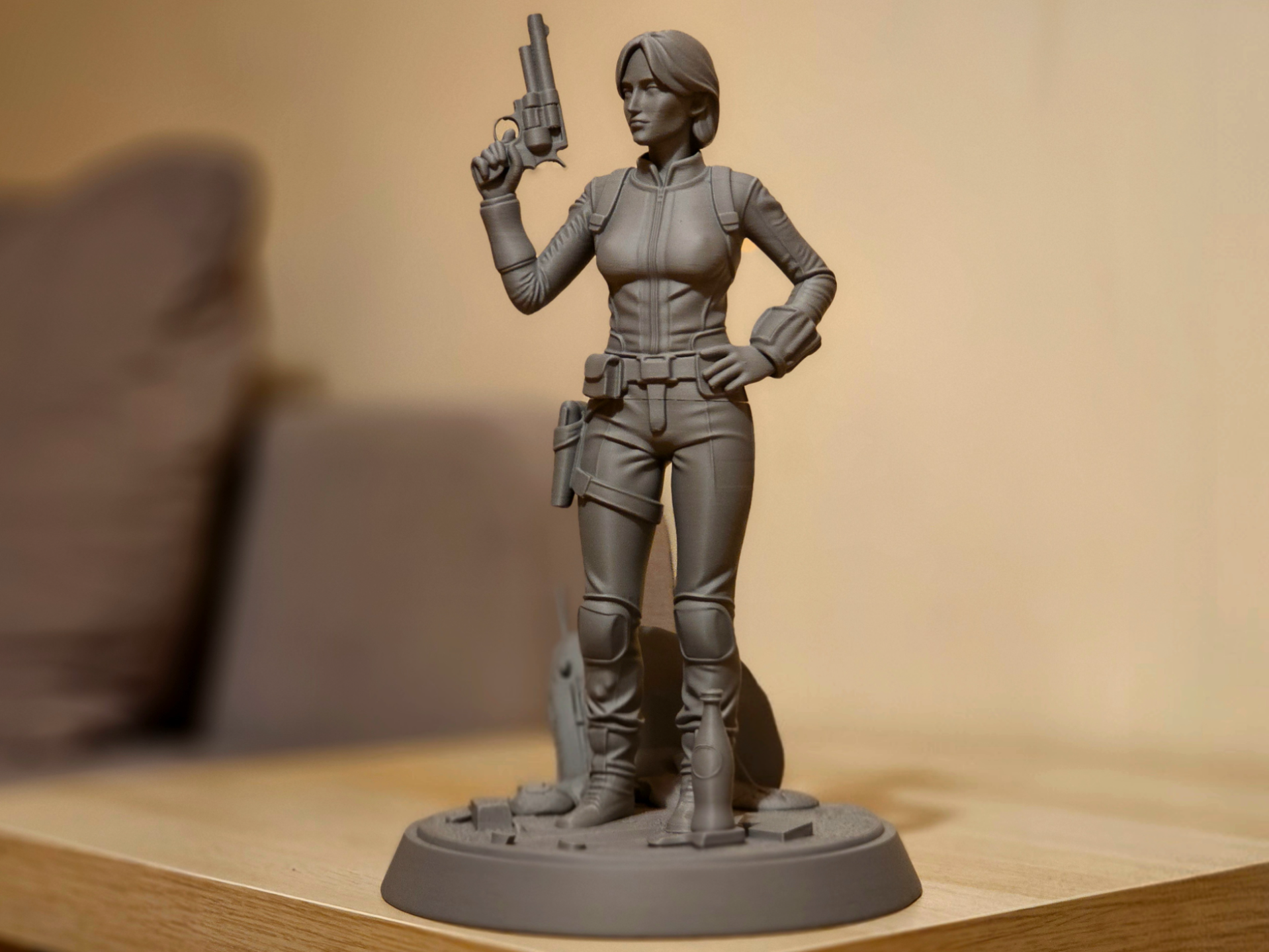Lucy MacLean - Fallout Series High-Detail Figure