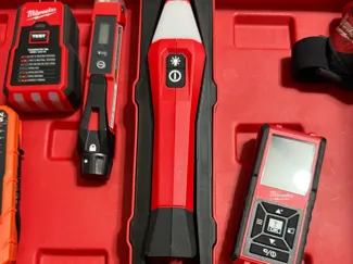 inserto detector de voltaje/continuidad milwaukee